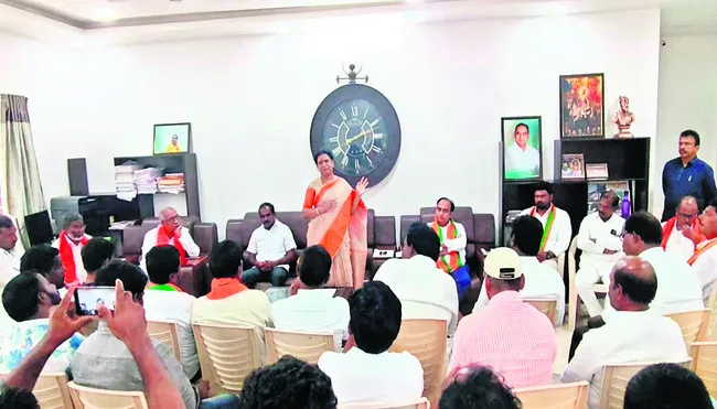 ‘స్థానిక’ ఎన్నికల్లో గెలుపే లక్ష్యం
