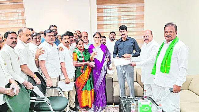 ఫ్యూచరా.. ఫార్మానా..?
