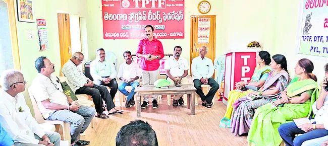 ‘విద్యారంగంపై ప్రభుత్వం నిర్లక్ష్యం’