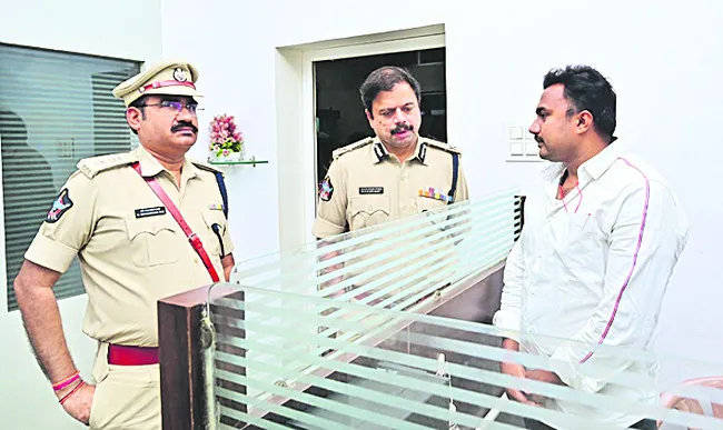 ఆధునిక టెక్నాలజీతో నేరాలకు చెక్