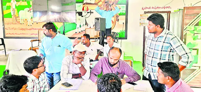 పది రోజుల్లో రైతులకు నష్టపరిహారం