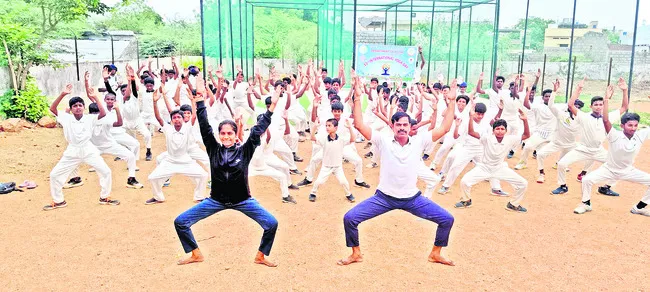 యోగాతో సంపూర్ణ ఆరోగ్యం