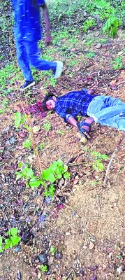 చెట్టును ఢీకొని ఒకరి మృతి