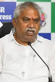 Malladi Vishnu Fires On Chandrababu Govt Conspiracy Over Temple Lands1