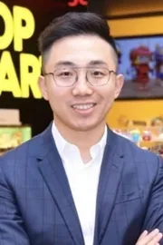 This Chinese CEO earned over Rs 13600 crores in 24 hours after his toy became an international sensation3