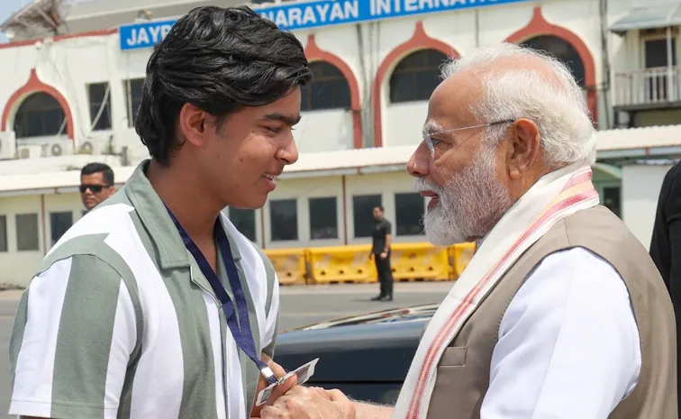 Cricketer Vaibhav Suryavanshi Meets PM Modi At Patna Airport