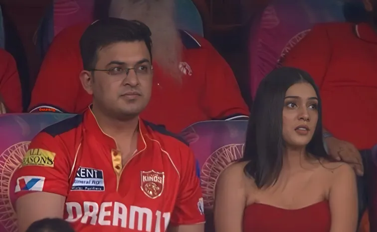 RJ Mahvash looks heart broken as rumoured boyfriend Yuzvendra Chahal