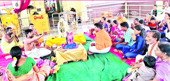 భక్తిశ్రద్ధలతో రాములోరి కల్యాణం