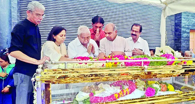 సాహితీవేత్త హెచ్‌.ఎస్‌.వెంకటేశ్‌మూర్తి కన్నుమూత 