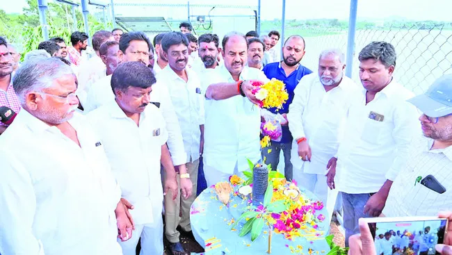 ప్రతి ఎకరాకు సాగునీరు అందిస్తాం