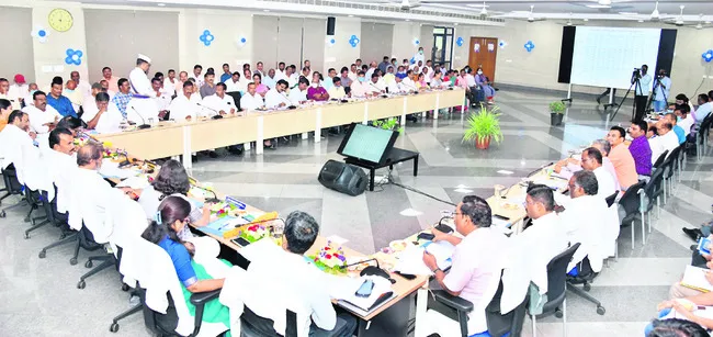 చేయండి.. చేస్తాం!
