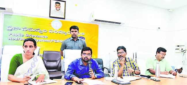 ప్రతి ఒక్కరూ యోగా చేయాలి 