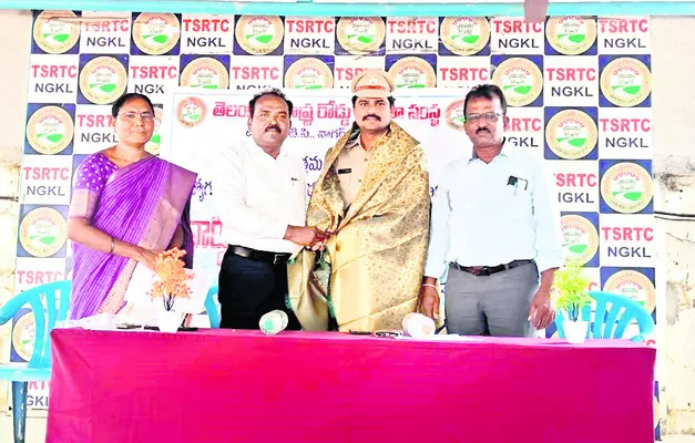 మోటార్ వాహన చట్టం నిబంధనలు పాటించాలి