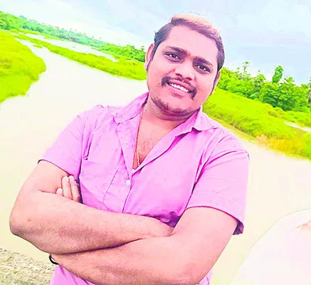 రోడ్డు ప్రమాదంలో వ్యక్తి దుర్మరణం