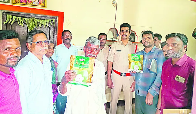 నాసిరకం విత్తనాలు అమ్మితే చర్యలు
