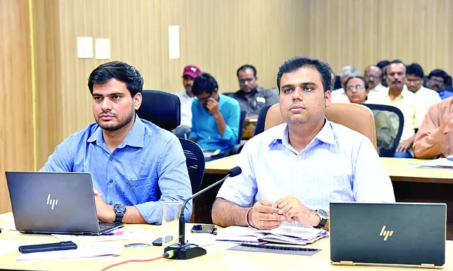 యోగా జీవితంలో భాగం కావాలి
