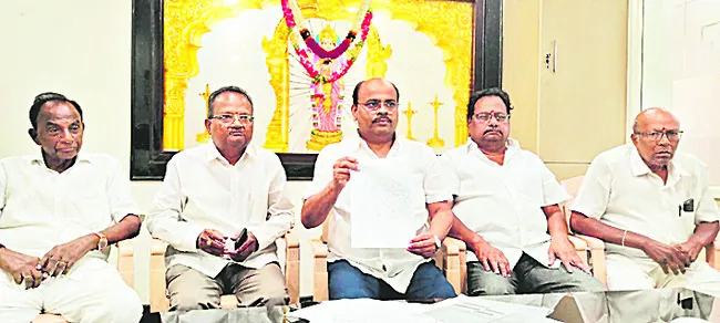 నెప్పల్లి భూములు అన్నసత్రం కమిటీవే 
