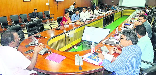 పరిశ్రమలకు సకాలంలో అనుమతులు
