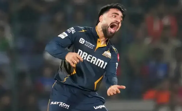 Rashid Khan Achieve Embarrassing Feat, Becomes First Bowler In The IPL History