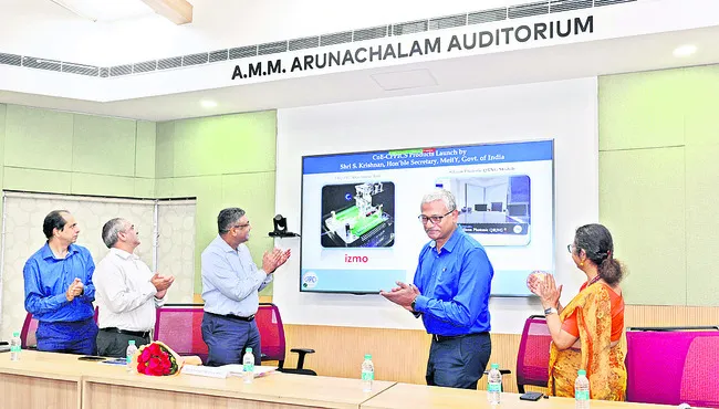 ఐఐటీలో సిలికాన్ ఫొటోనిక్స్ ఆవిష్కరణ