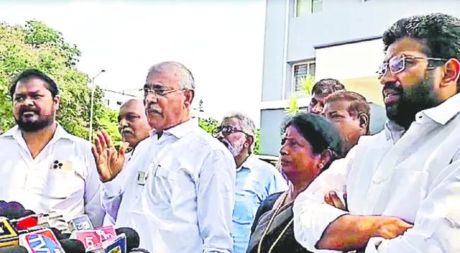 దాడి చేసిన వారిపై చర్యలు తీసుకోవాలి