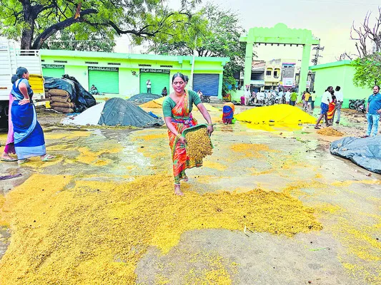 అన్నదాతకు అకాల కష్టం