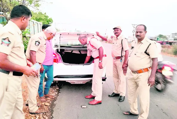 రేపు కలెక్టరేట్లో ప్రజా ఫిర్యాదుల పరిష్కార వేదిక