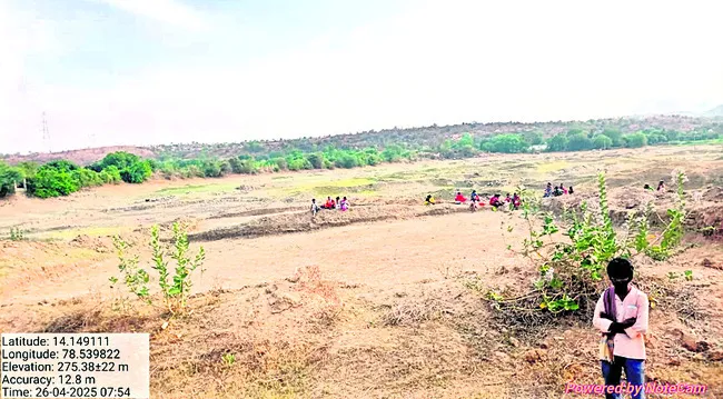 ఉపాధి పనుల్లో చేతివాటం