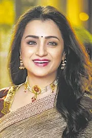 Trisha Birthday Treat: New Poster from Vishwambhara Unveiled3