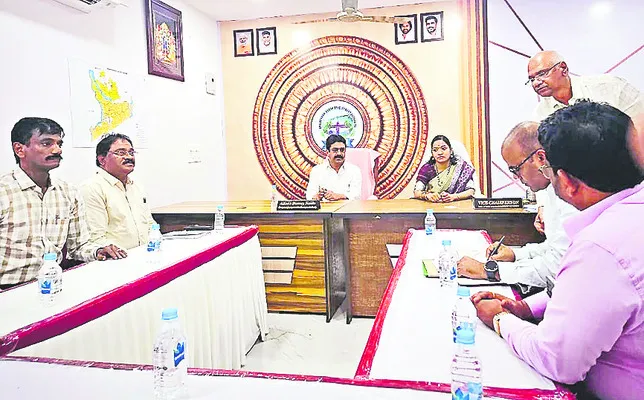 పారదర్శకంగా కార్యకలాపాలు