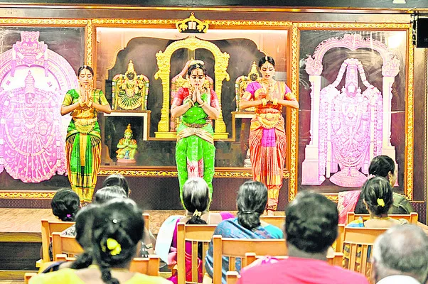 అలరించిన నృత్య ప్రదర్శన