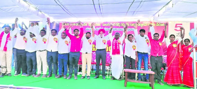దేశ సమగ్రతకు యువత పోరాడాలి