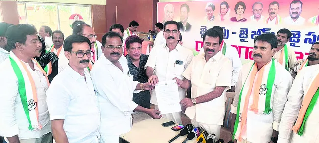 ఎన్నికల్లో లబ్ధి పొందేందుకే యుద్ధ ప్రకటనలు 