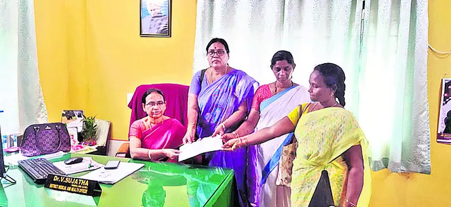 సమ్మె నోటీసు ఇచ్చిన ఆశాలు