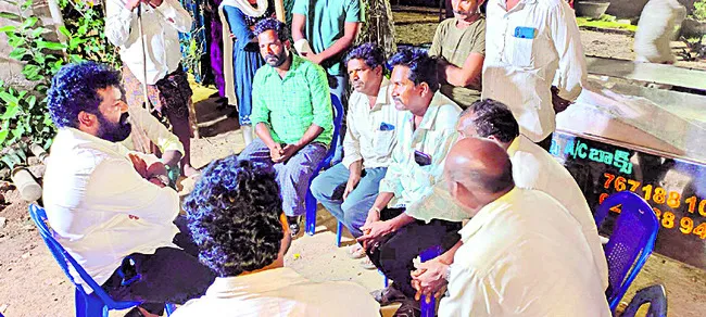 కొనసాగిన కార్మికుల సమ్మె  