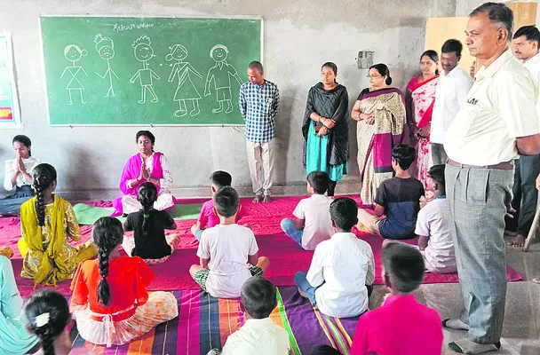 15 రోజులపాటు వేసవి శిబిరాలు