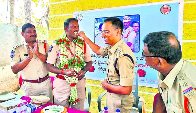 నిబద్ధతతోనే గుర్తింపు