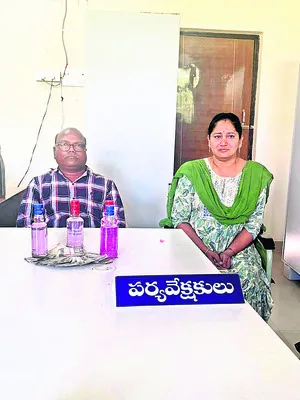 ఏసీబీ వలలో జిల్లా పరిషత్ అధికారులు