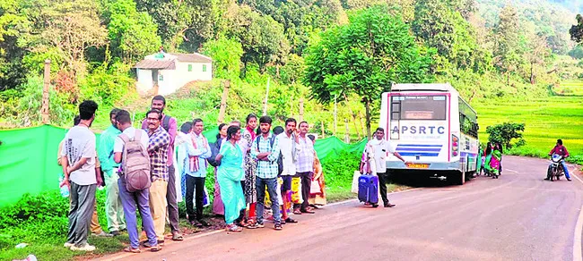 డొక్కు బస్సులతో ఇక్కట్లు