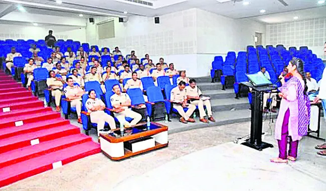 దర్యాప్తులో ఫోరెన్సిక్‌ ఆధారాలు ముఖ్యం