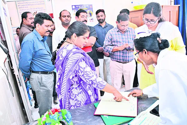 గైర్హాజరైనవారికి మెమోలివ్వండి..