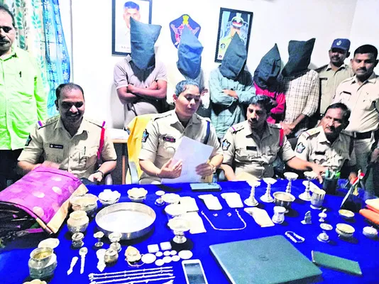 అంతర్రాష్ట్ర దొంగల ముఠా అరెస్ట్
