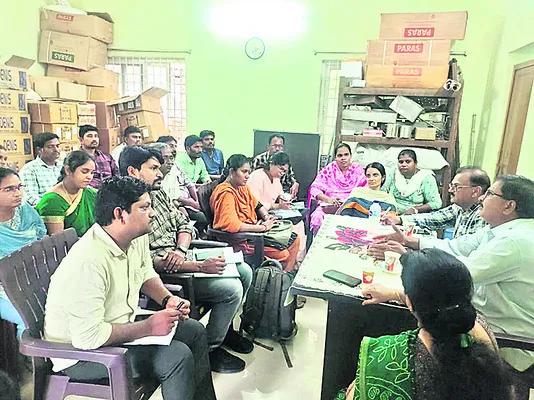పశు వైద్యశాలల్లో ఉచిత గర్భధారణ ఇంజక్షన్లు