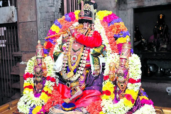 వేణుగోపాలా.. ఆపద్బాంధవా!