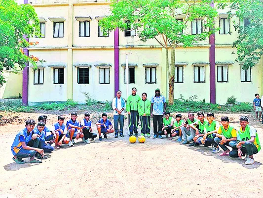 రాష్ట్రస్థాయి నెట్‌బాల్‌  పోటీలకు ఎంపిక