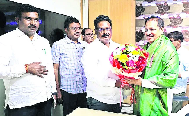 కోర్టుల్లో 171 పోస్టుల భర్తీకి నోటిఫికేషన్‌