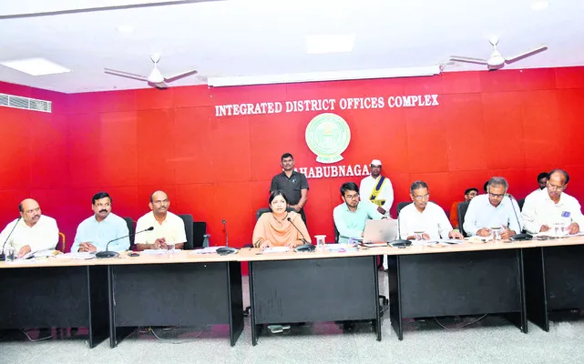 తాగునీటి సమస్య లేకుండా చర్యలు తీసుకోవాలి