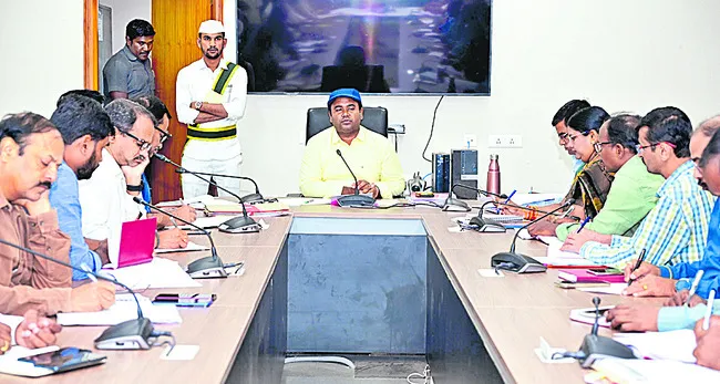 ఇందిరమ్మ ఇళ్లకు ఉచిత ఇసుక 