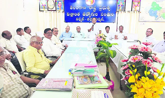 ఉద్యోగ వ్యతిరేక వైఖరి వీడాలి