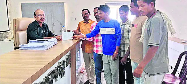 చింతూరు పీవో ఆదేశాలు బేఖాతర్